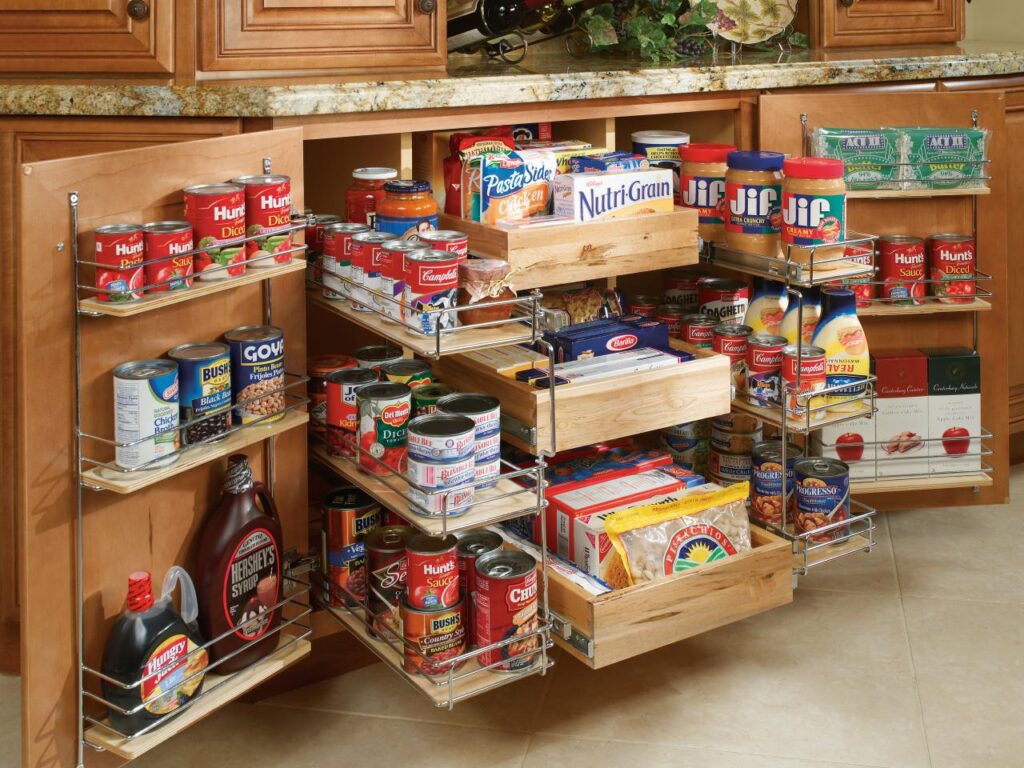 Pantry With a pullout